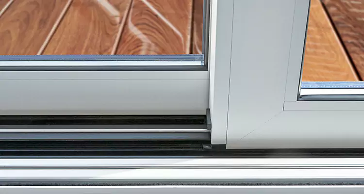 Patio Doors Leaking Water Issue Repair Services in West Lealman, FL