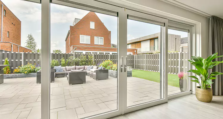 Best Sliding Screen Door Replacement Company in West Lealman, FL